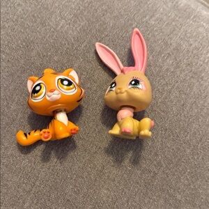 Littlest Pet Shop Orange Tiger & Pink-Eared Bunny Figures